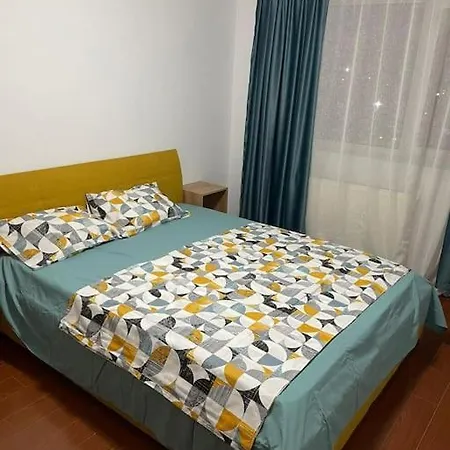 Appartement 3 *