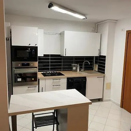 3 * Boekarest
