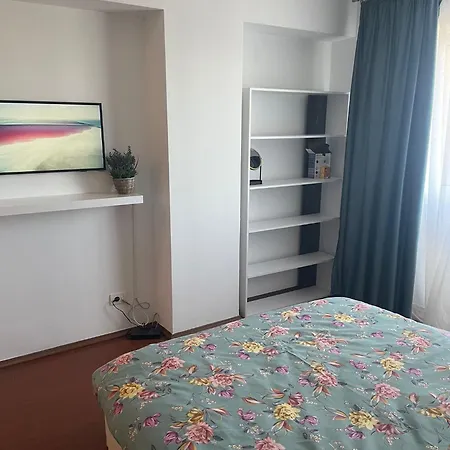 Appartement 3 *